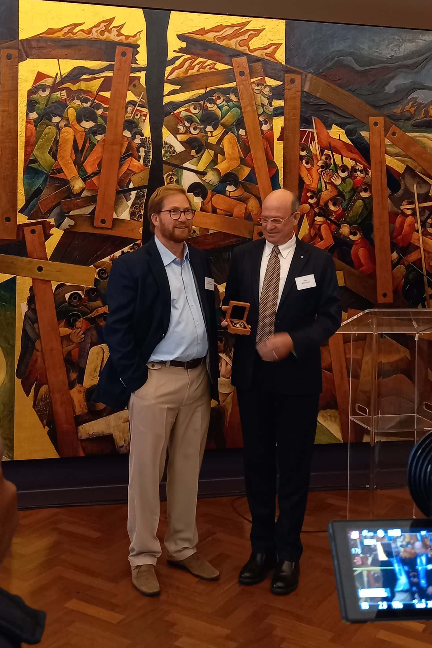 Mike Wingfield receives the prestigious Harry Oppenheimer Fellowship Award for 2021