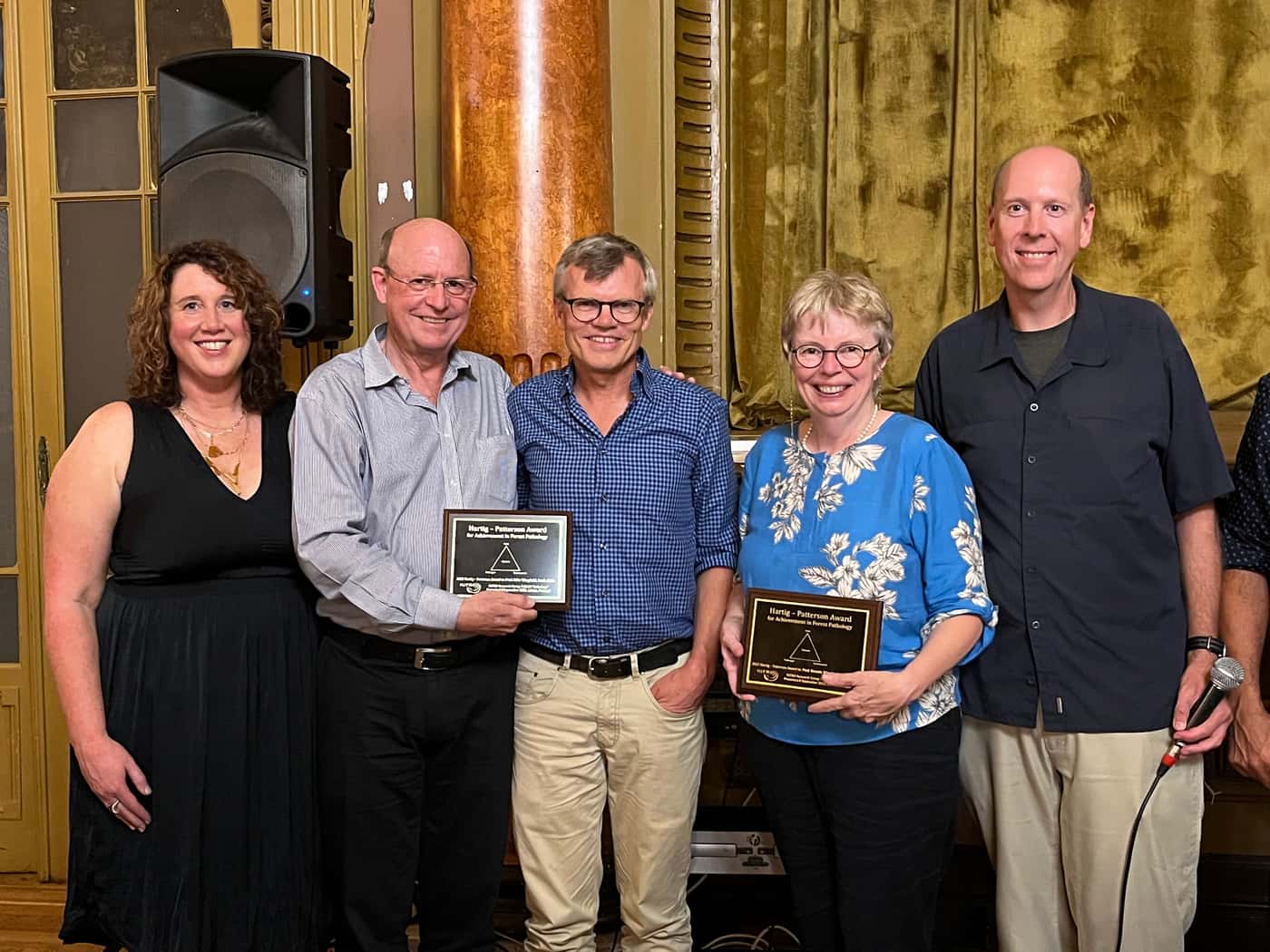 Two FABI Researchers Receive the IUFRO Tree Pathology Award