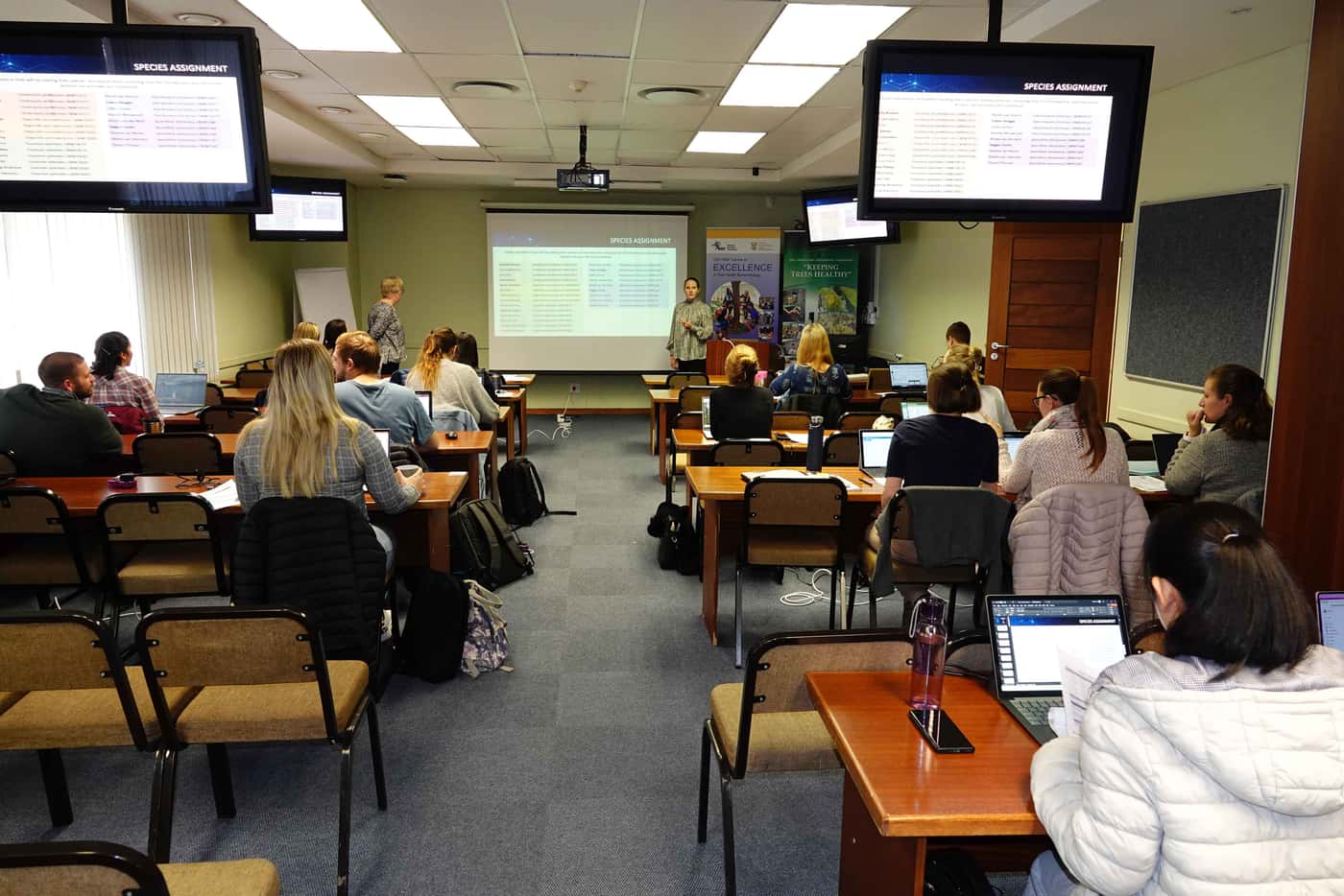 Cracking the fungal code: A genomics workshop for microbiologists