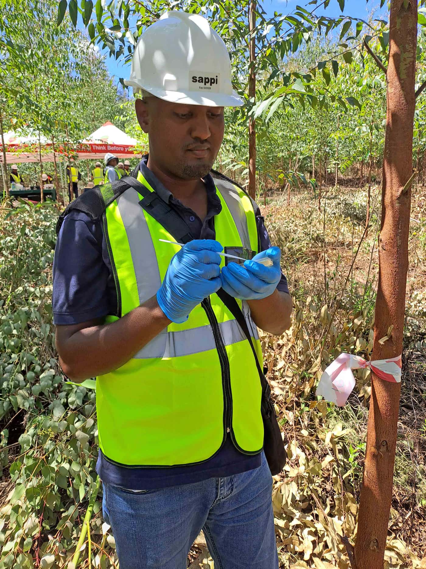 EPPI team undertakes the second large-scale field inoculation trial in 2023