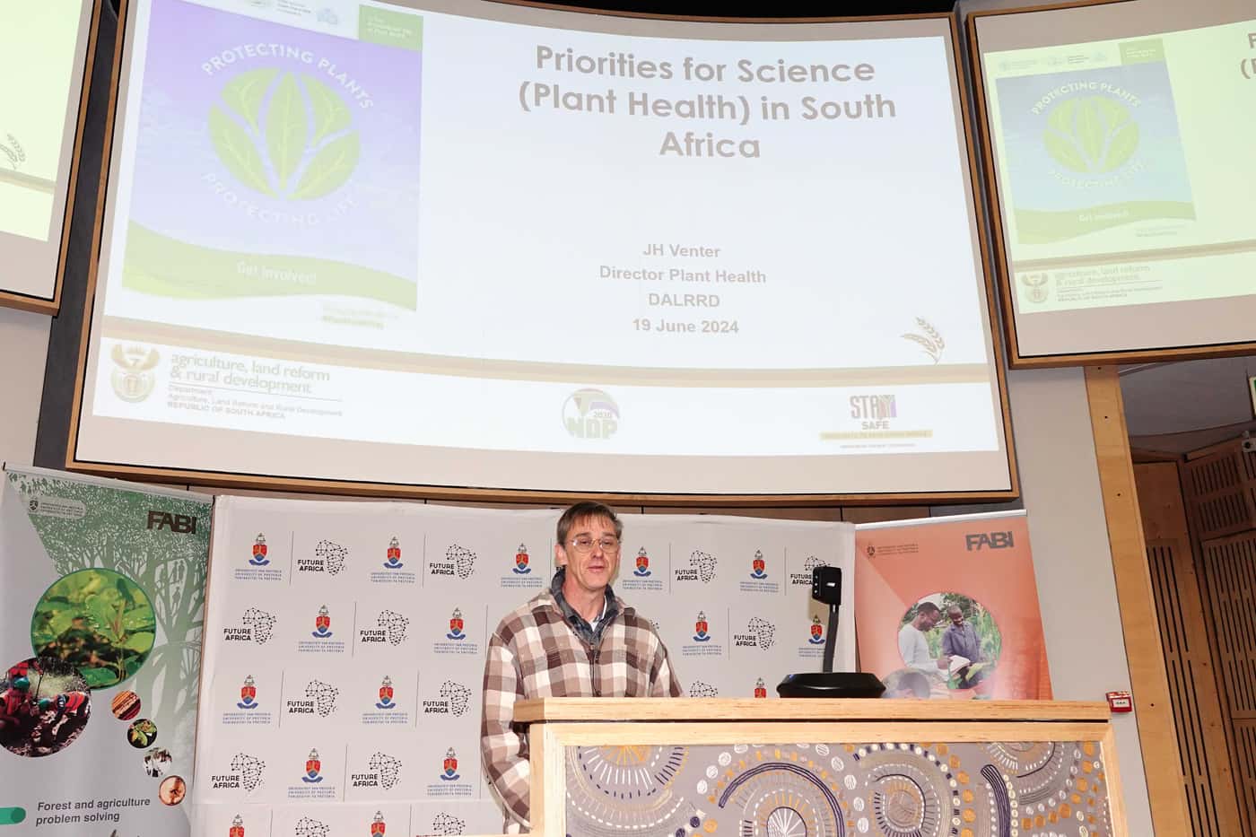FABI and ICTP partner host a workshop on Biophysics of Spore Dispersal