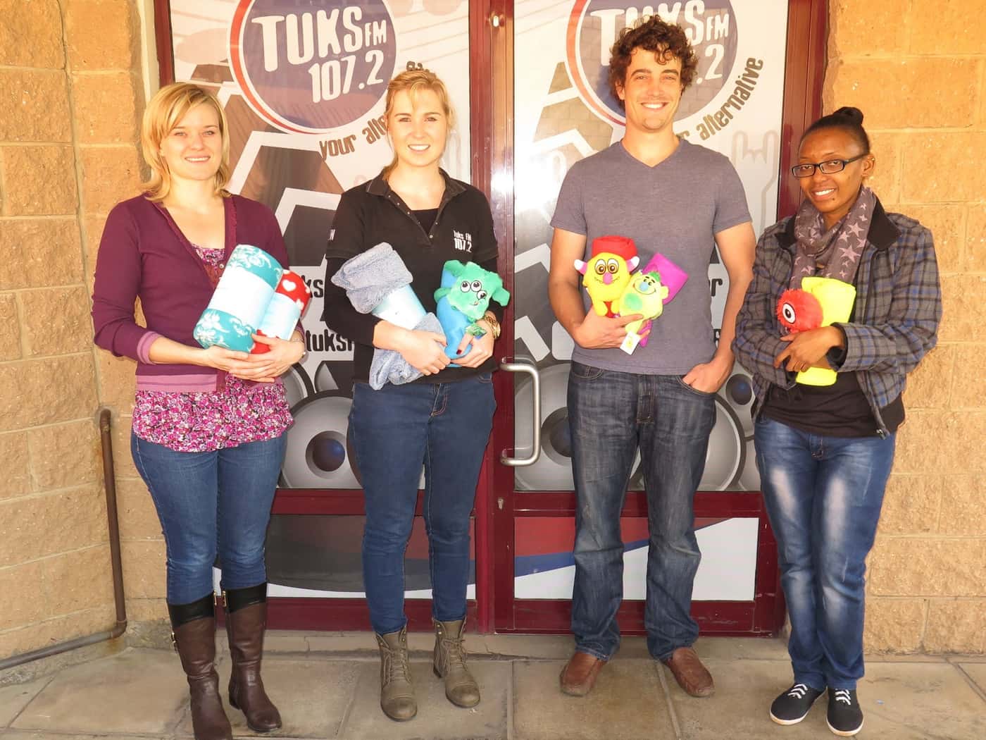 FABI contributes 278 blankets to TuksFM Woolly Winter campaign