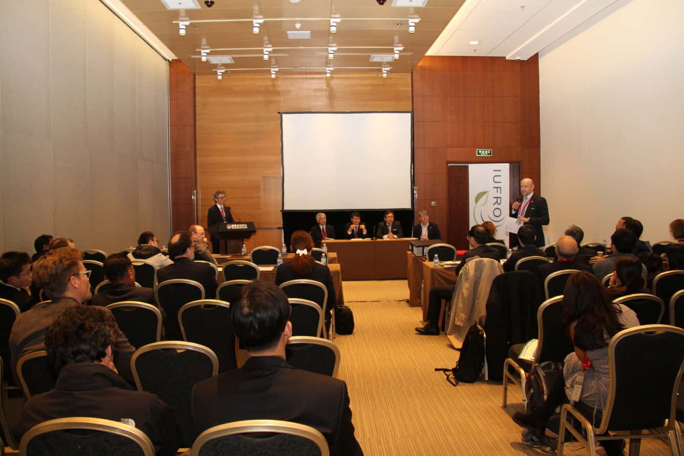 FABI Director opens IUFRO Director’s Forum