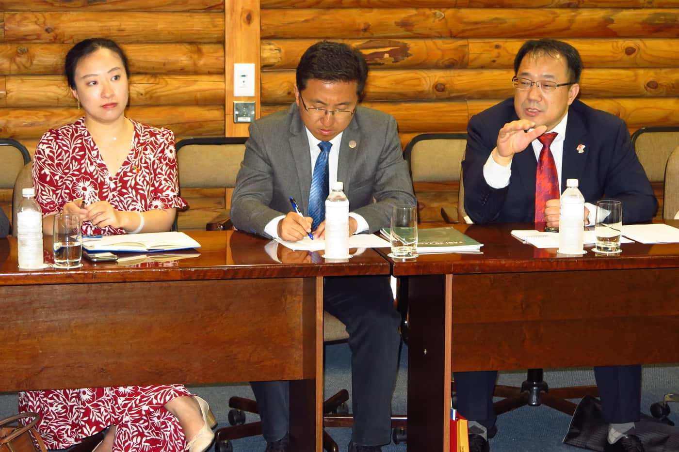Chinese student delegation visits FABI