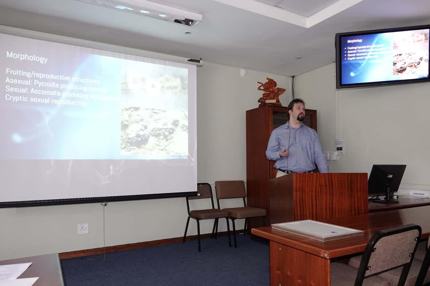 FABI’s ‘Gentle Giant’ passes his PhD