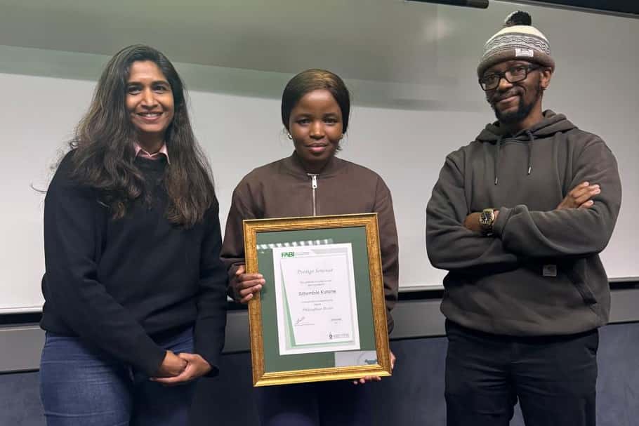 Prof. Sanushka Naidoo, Sithembile Kunene and Dr Thabiso Motaung