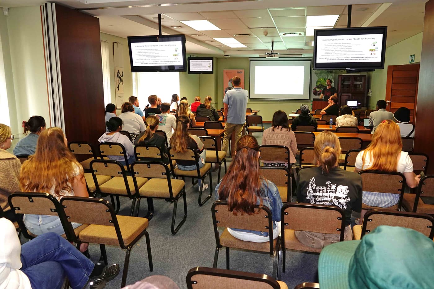 A fascinating Special Seminar by Dr Joey Tanney