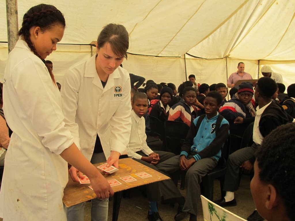 Science trumps magic at 2016 National Science Week!