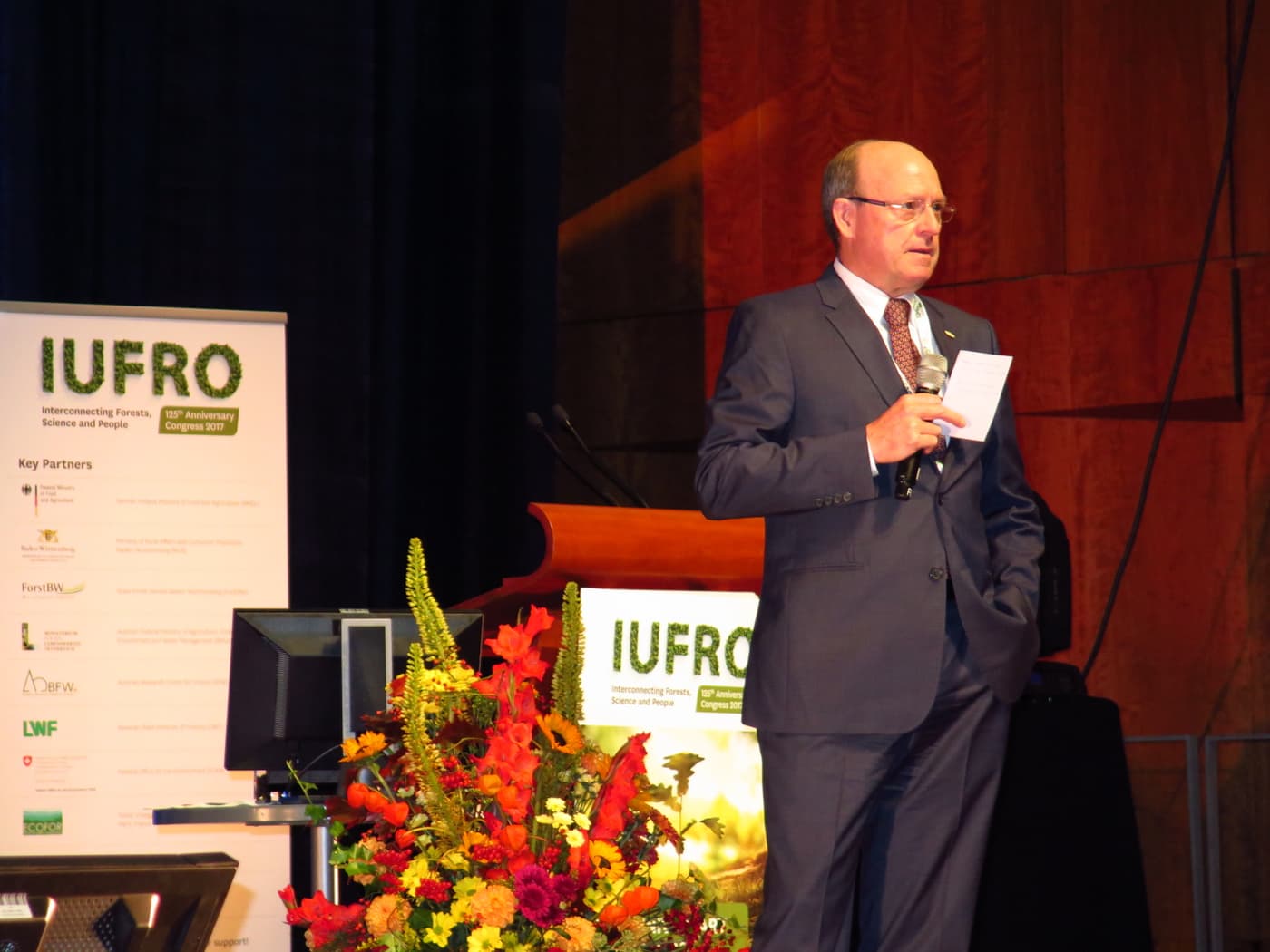 IUFRO President addresses IFSA sub-plenary session on forestry