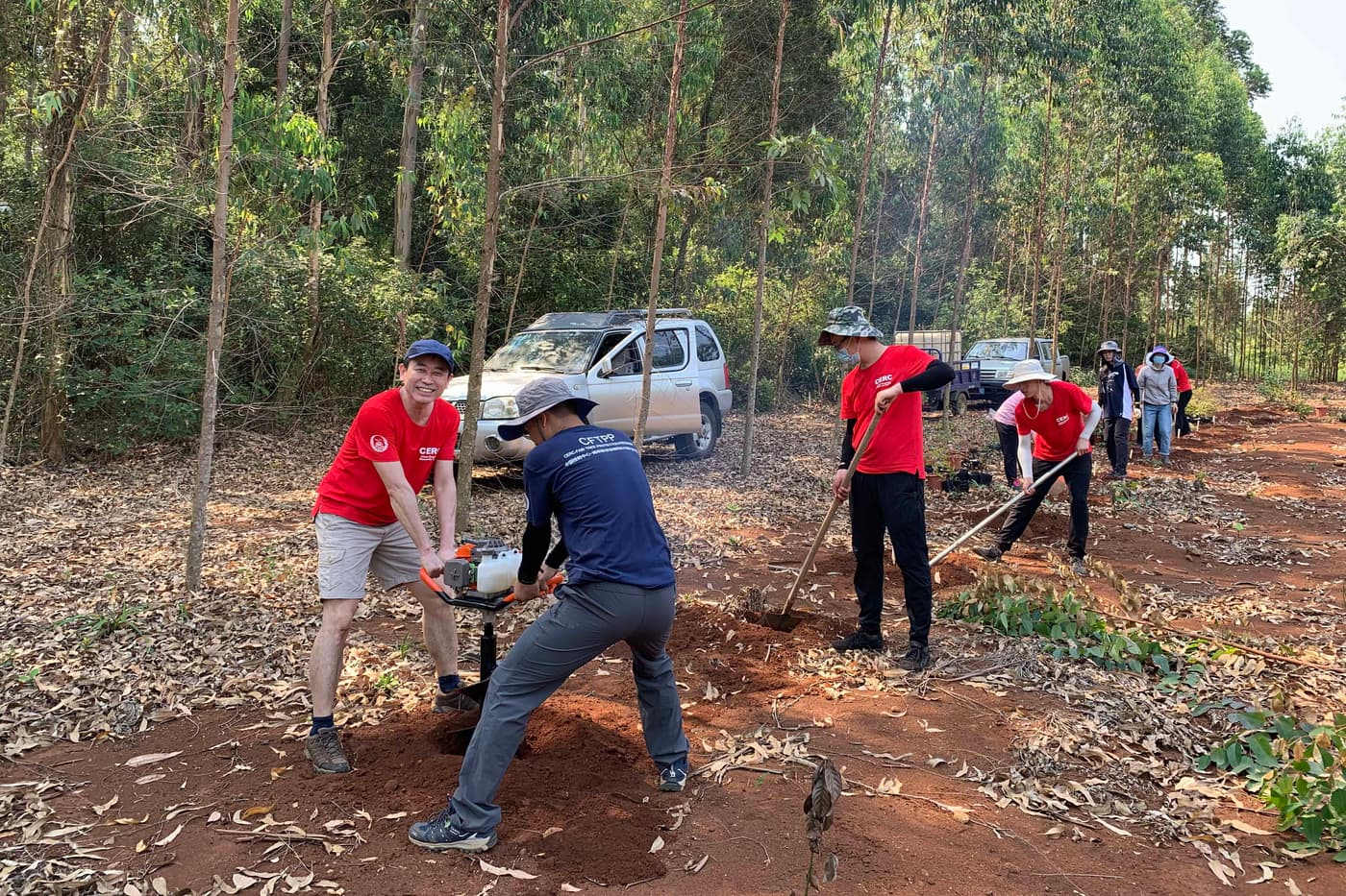 CERC-FABI Tree Protection Team plant trees for research