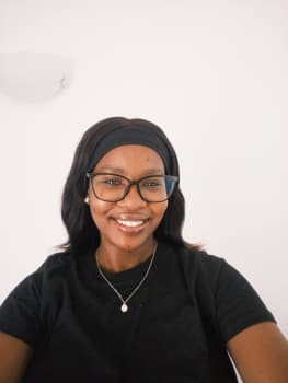 Ayanda Phulula