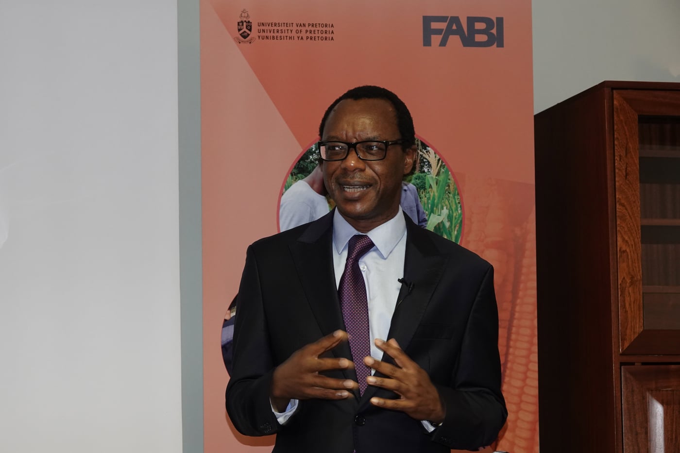 Prof. Kupe visits FABI to discuss the need to rethink, reimagine and reposition higher education in a post-COVID-19 worl