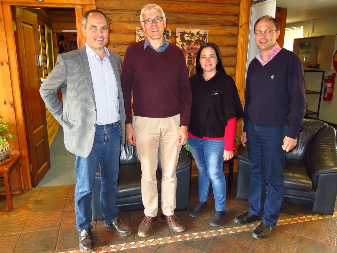 Australian plant pathologist visits FABI