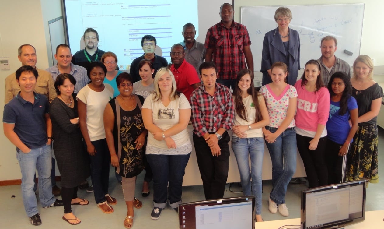FABI teamwork: almost 1500 genes annotated in 5 hours!