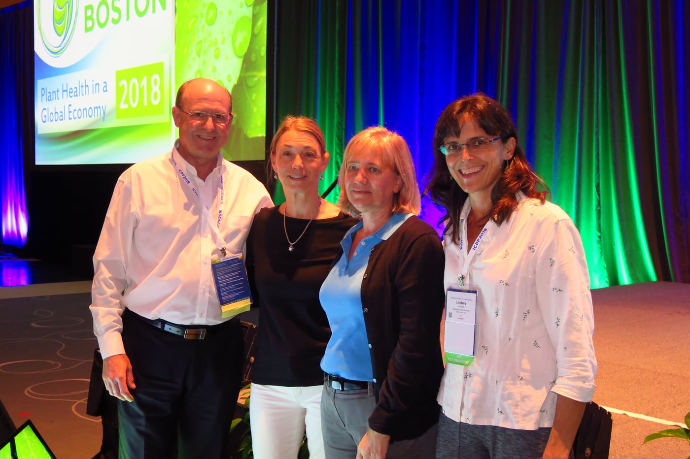 A remarkable chain of command in plant pathology with a FABI connection