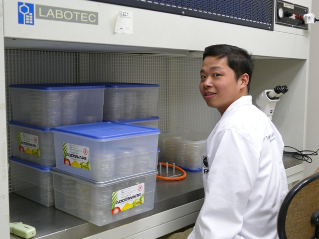 Min Lu, a Ph.D student from Chinese Academy of Science working in FABI.